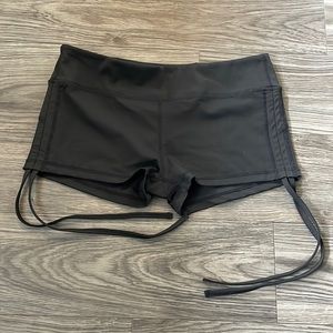Side tie Scrunch Short Spandex - M
